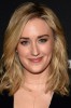 photo Ashley Johnson (voz)
